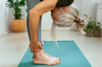 Dos and Don’ts of Safe Gentle Morning Stretches for Rheumatoid Arthritis