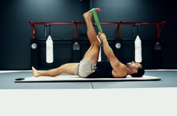 Upper Back Stretches to Relieve Morning Stiffness from RA