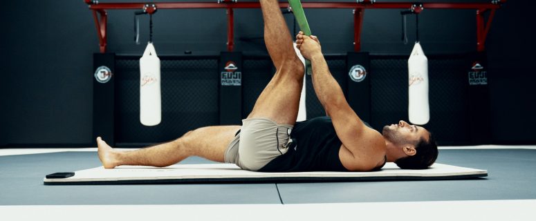 Upper Back Stretches to Relieve Morning Stiffness from RA